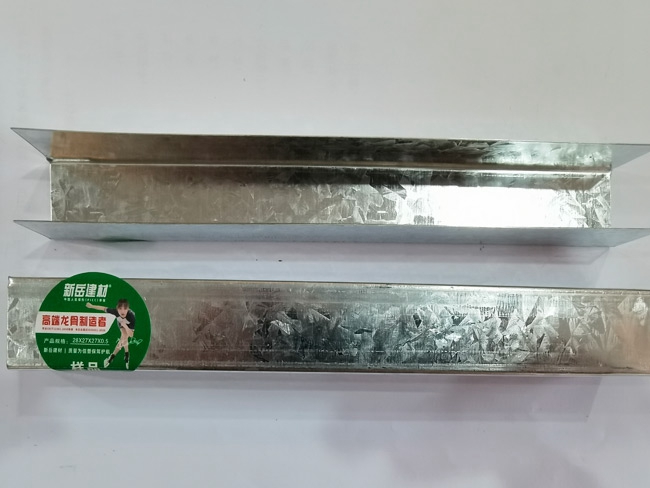 如何運(yùn)用布藝進(jìn)行軟裝飾設(shè)計(jì)